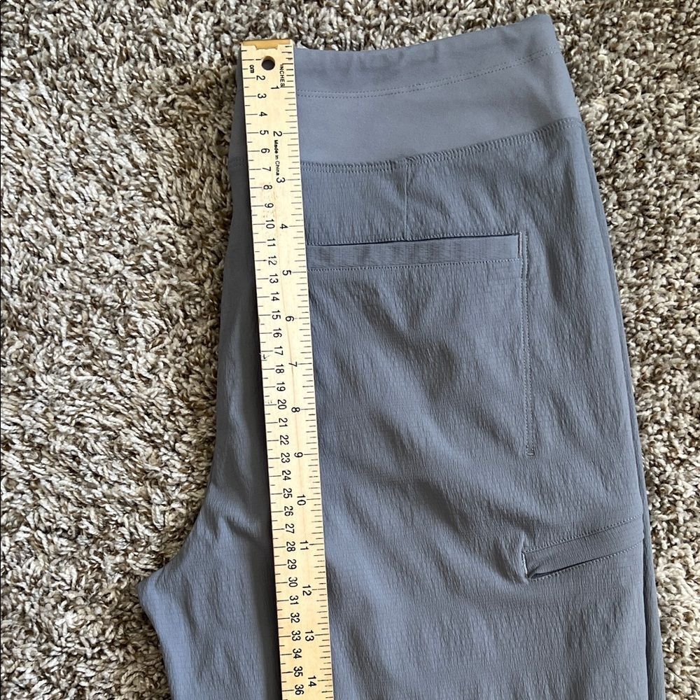 NWOT Athleta Trekkie North High Rise Jogger Gray in Size 6 - Picture 12 of 13